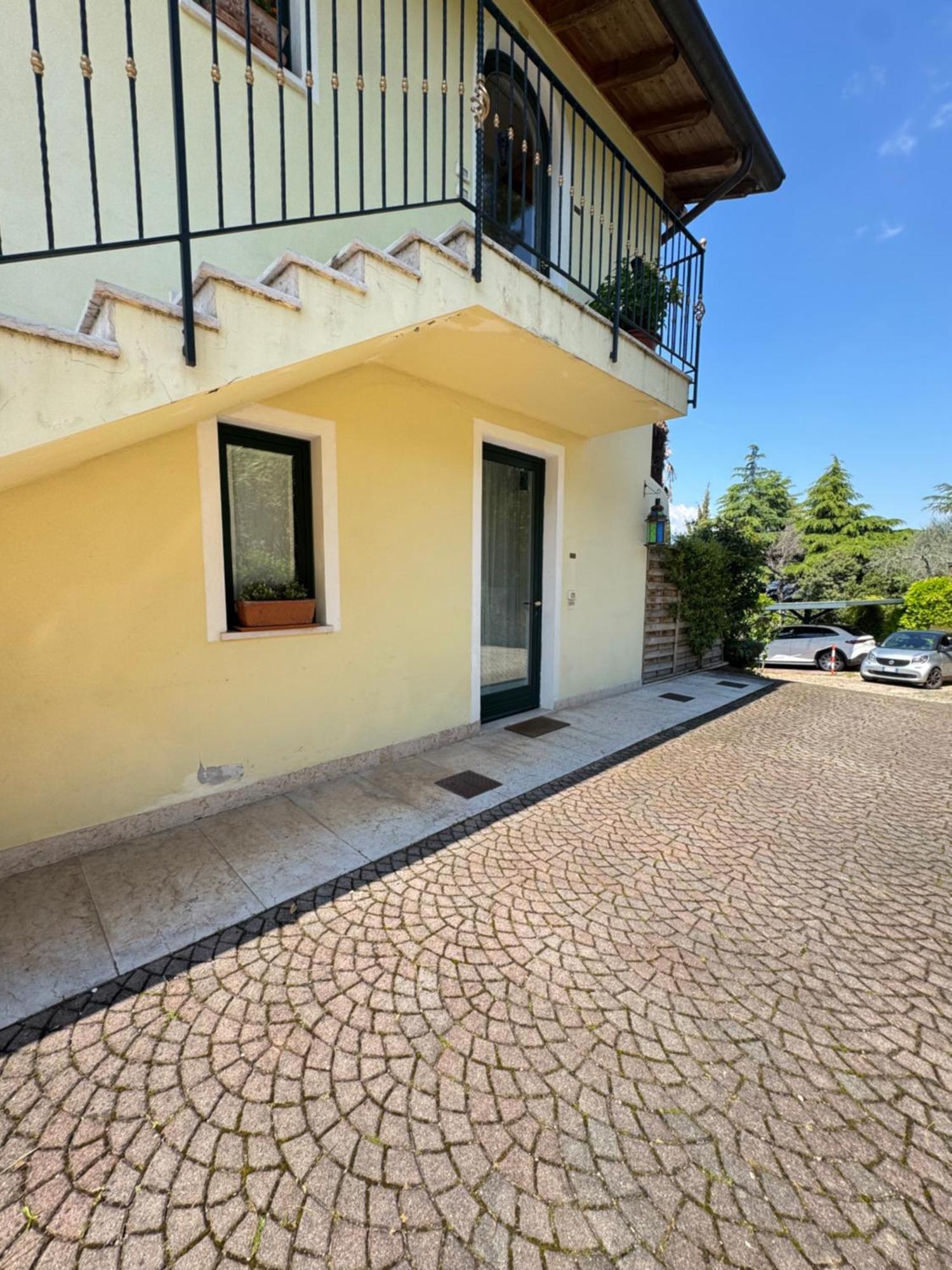 Appartamento La Perla Torri Del Benaco Zewnętrze zdjęcie